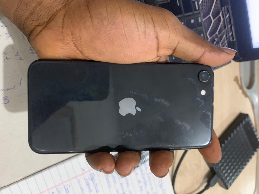 Iphone se2