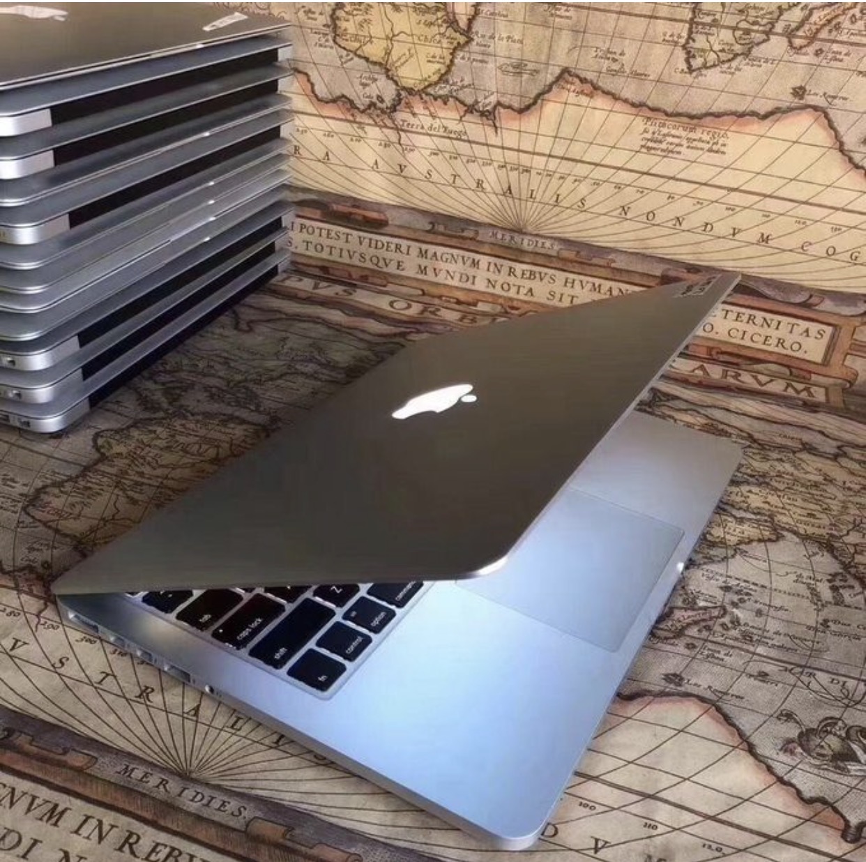 Laptop MacBook Pro 13-inch Intel Core i5, 8GB RAM, ROM 128GB- Silver image 2